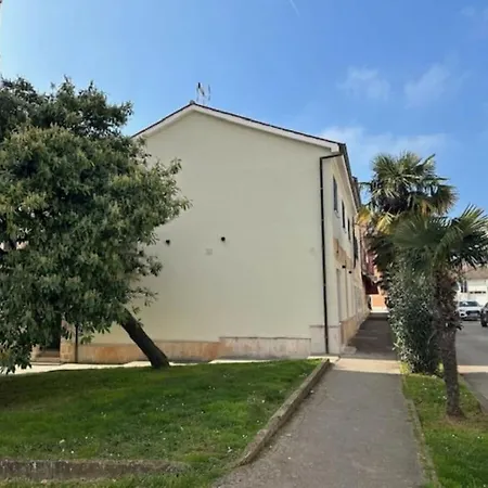 Будинок відпочинку Urban Grey *