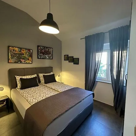 Ferienhaus Urban Grey *