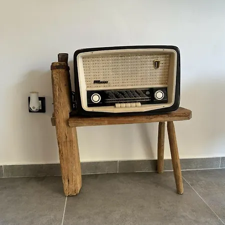 בית נופש Urban Grey פורץ