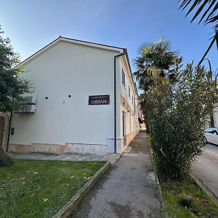 Urban Grey Holiday home *