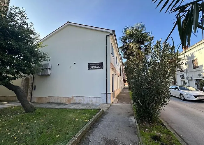 Urban Grey Holiday home *